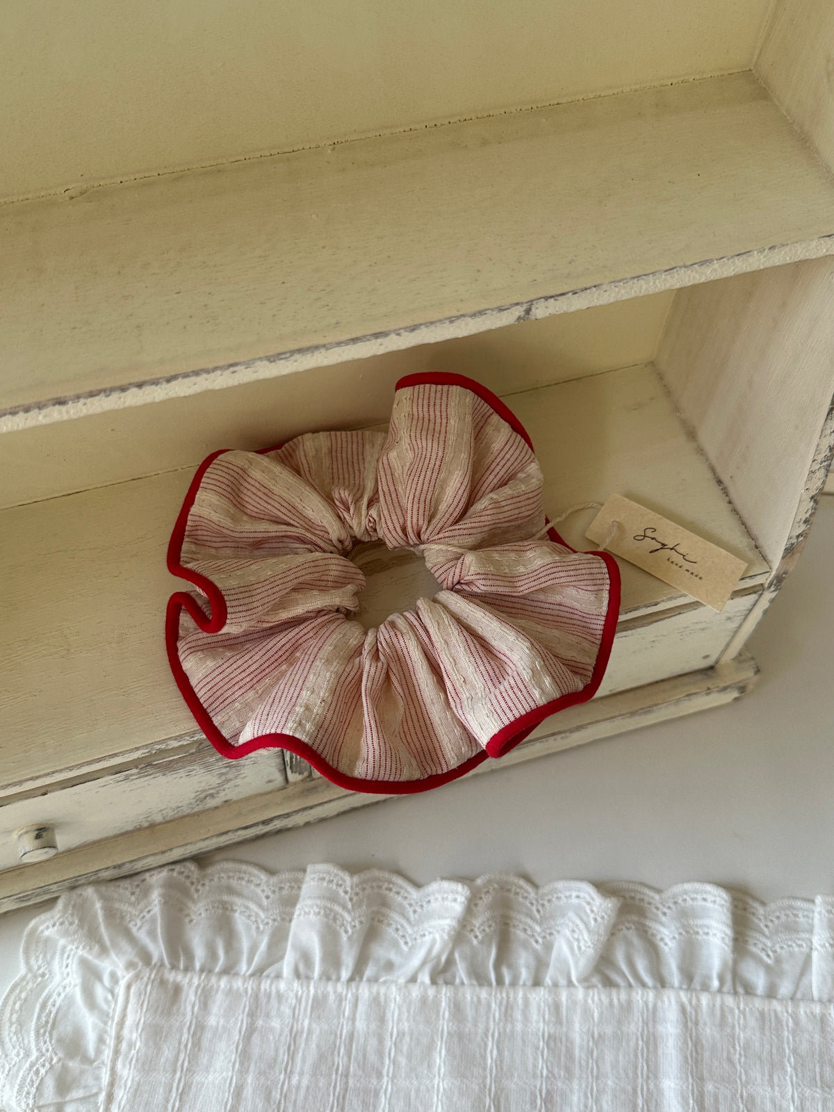Red Trim Striped Scrunchie - SH5110BU