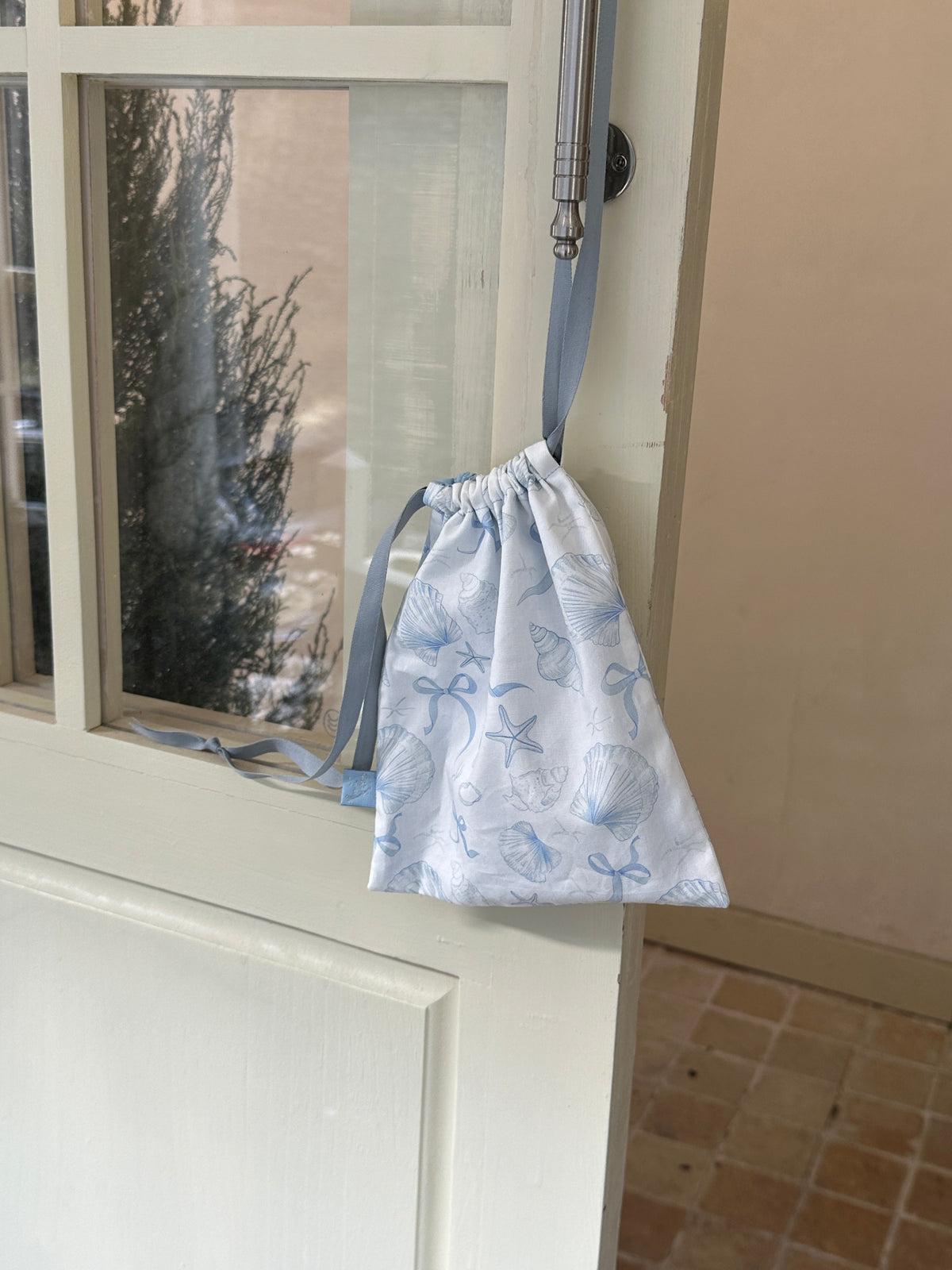Seaside Shell Butterfly Pouch - SH5129YZ