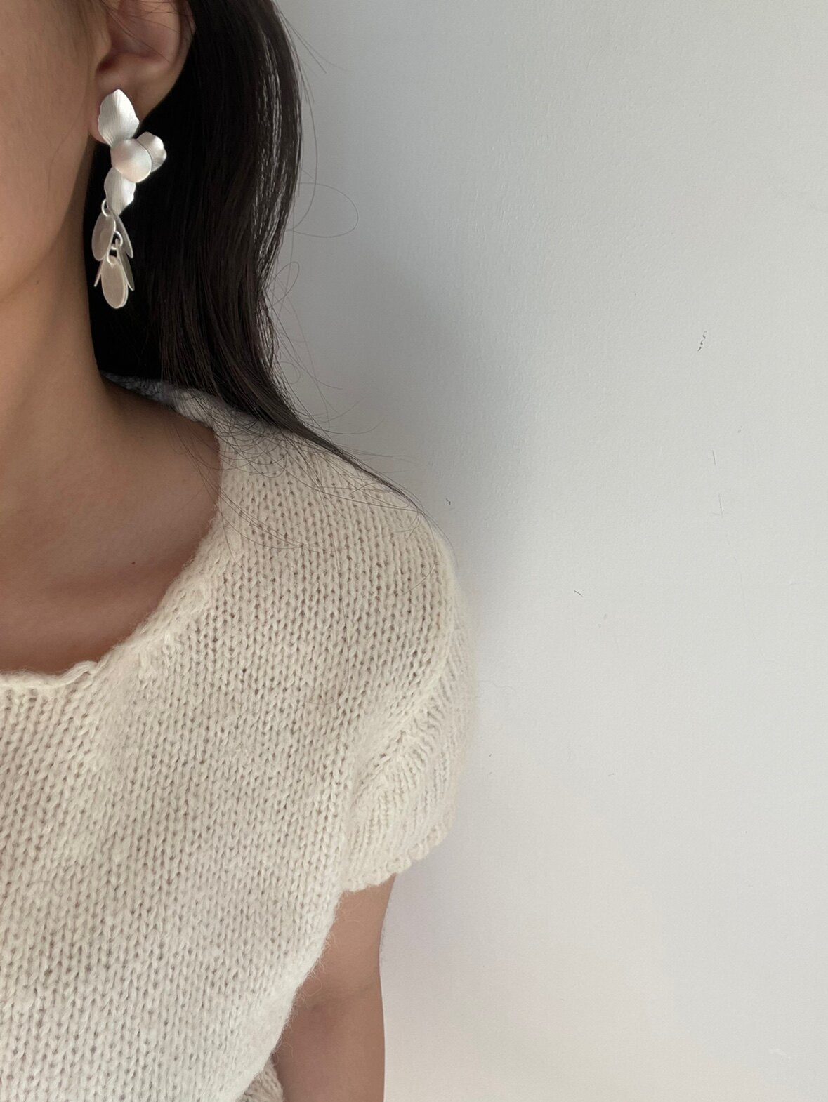 Mother-of-Pearl Flower Earrings - SH5101XU