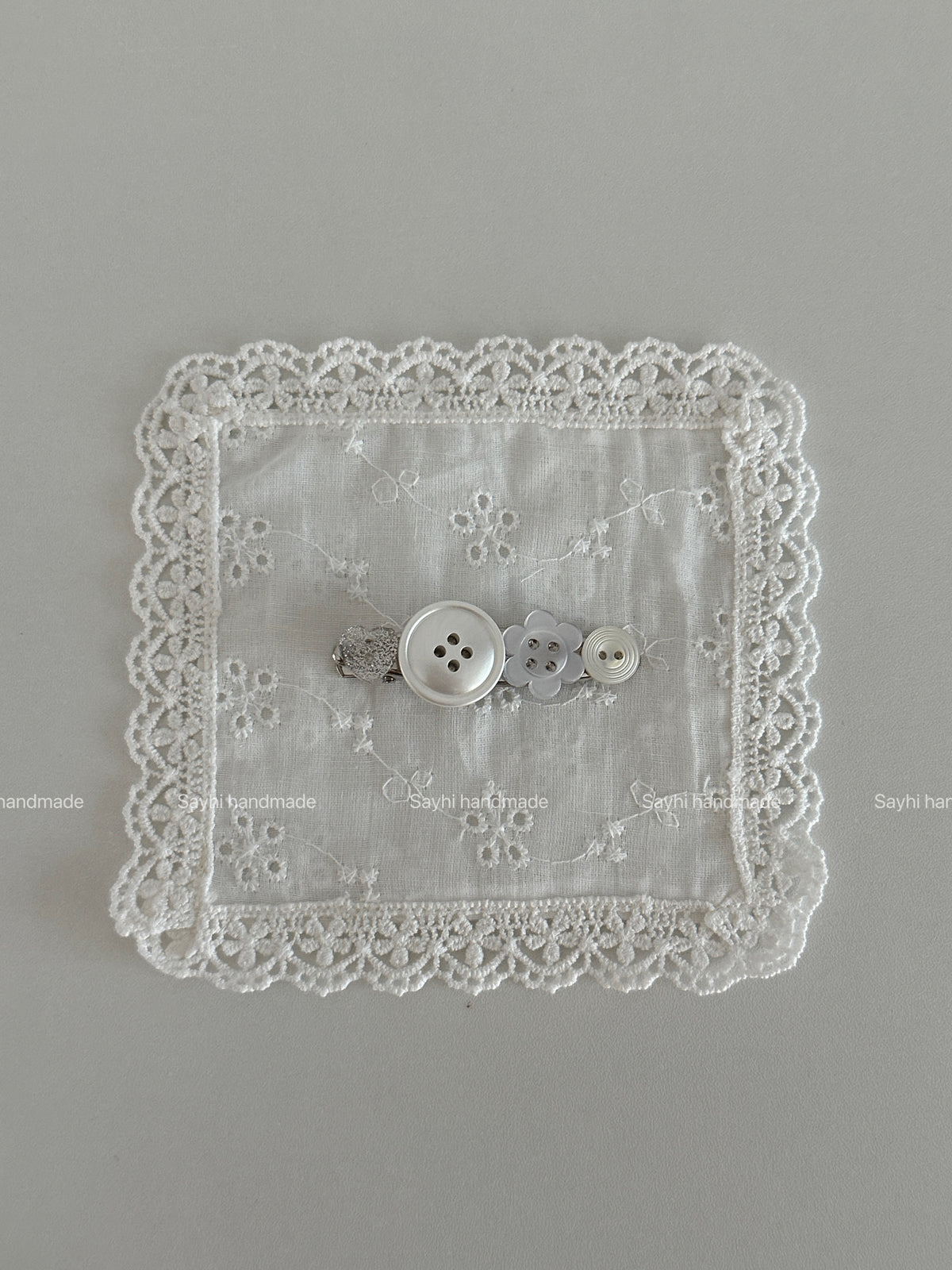 Silver White Button Flower Hair Clips - SH5126YI