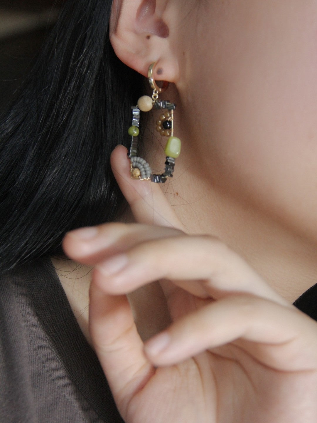 Sweet Garden Natural Stone Beaded Square Earrings