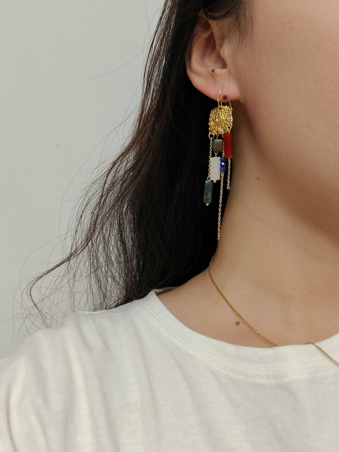 Natural Stone Sandalwood Pleated Metal Earrings