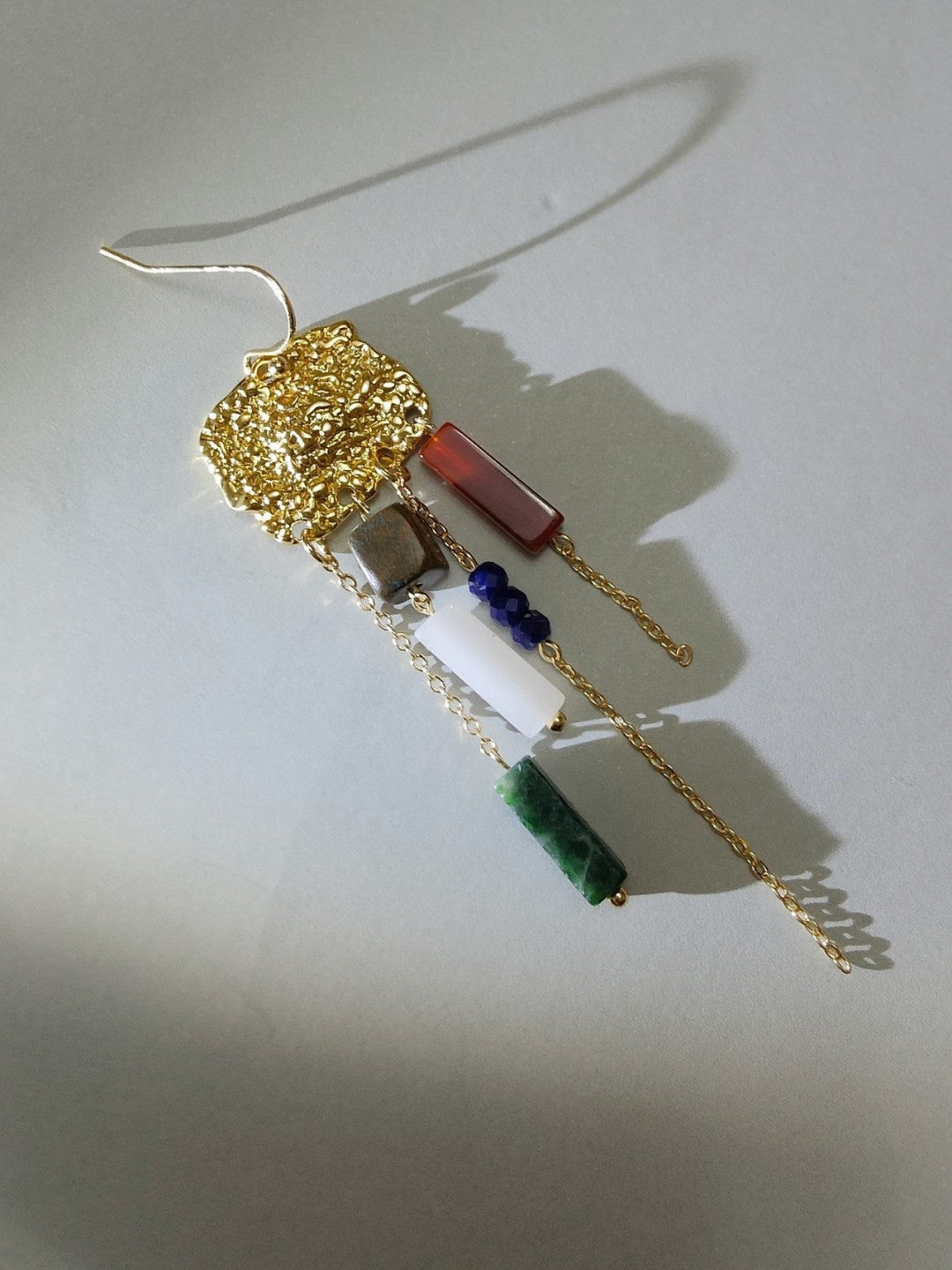 Natural Stone Sandalwood Pleated Metal Earrings