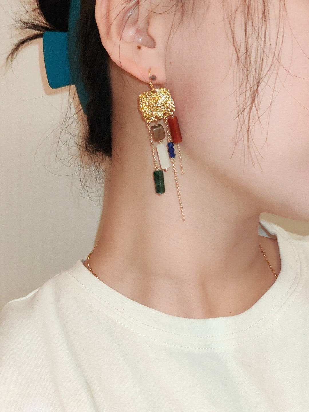 Natural Stone Sandalwood Pleated Metal Earrings
